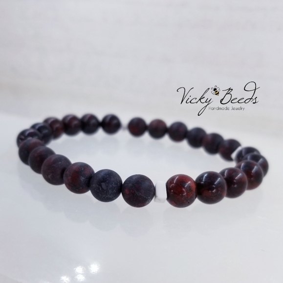 Brecciated Jasper & Howlite Beaded Bracelet - Picture 7 of 10